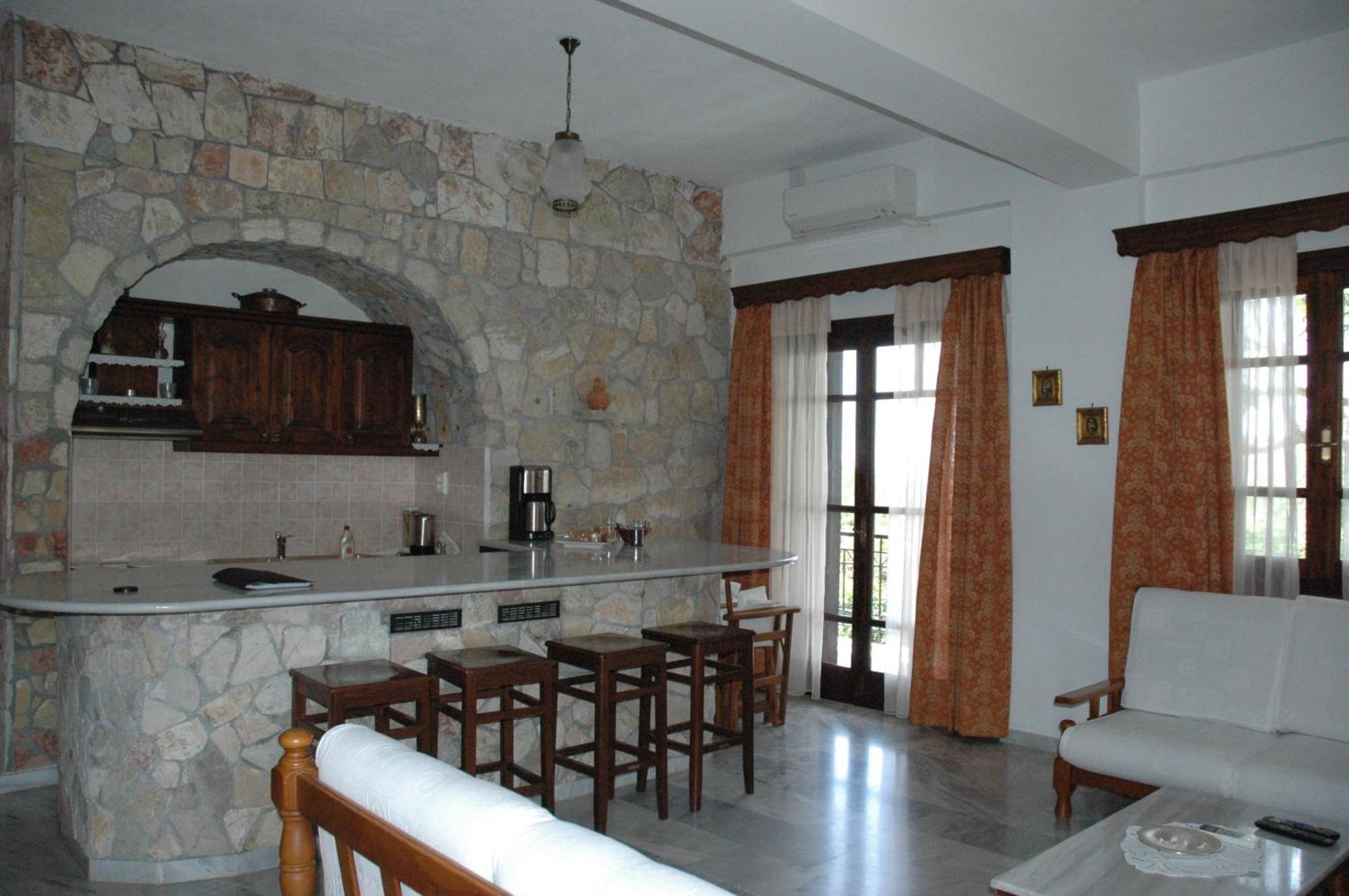 Villa Petra Kalamaki  Room photo
